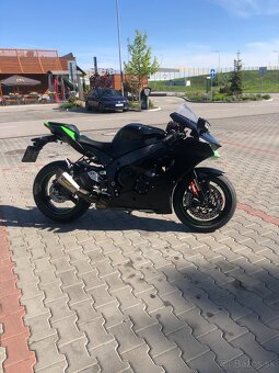 Kawasaki ZX10R - 7