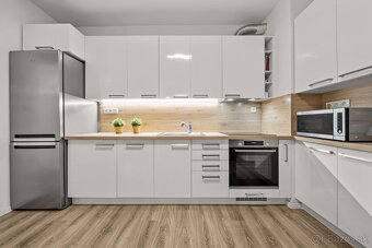 2-IZB. APARTMÁN V NOVOSTAVBE, PARKING + PIVNICA, MAMAPAPA - 7