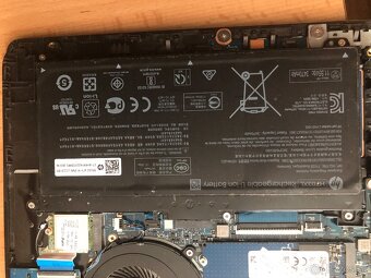 Predam laptop ho mechanicky poškodený za 15e - 7