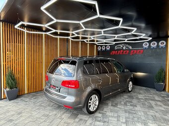 Volkswagen Touran 2.0 TDI Premium Comfortline - 7
