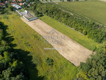 Na predaj veľký pozemkový balík v obci Čukárska Paka – vhodn - 7