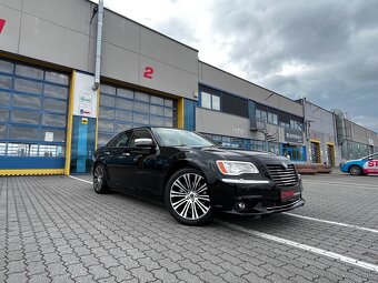 Lancia Thema 3.0, Chrysler 300C,176 kw, Automat - 7