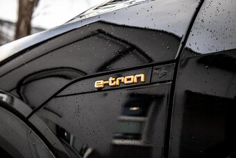 Audi E-tron 55 quattro Advanced, 300kW - 7