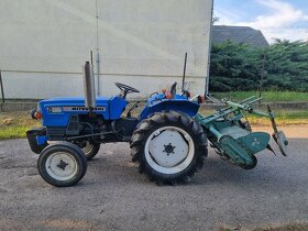 MITSUBISHI D2300 17 KW - 23 PS ROK-1991 - 7