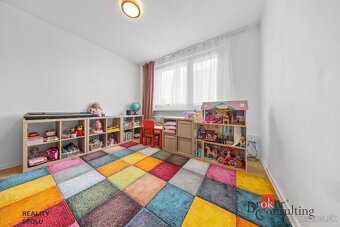 Na predaj svetlý 3 izbový byt s loggiou - 7