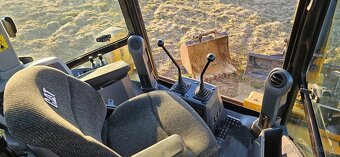Caterpillar Cat 434 F2, Traktorbager - 7