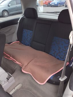 Predám Volkswagen golf 4 1.6 benzin - 7
