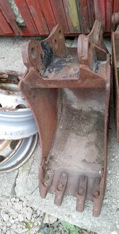 Lyžica na traktorbáger Newholland B115 - 7