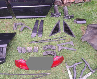 Audi A8 D3 naraznik zadne svetla dvere - 7