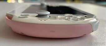 PS Vita 2000 Pink White ( Slim ) + 64gb - 7