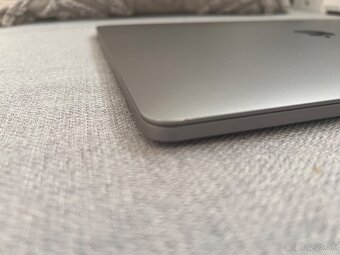 Predám MacBook Pro 15” (2016) A1707 - 7