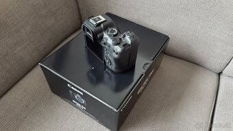Canon EOS R6 Mark II, telo - 7