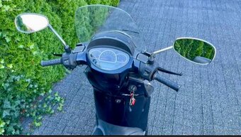 Skúter Aprilia Scarabeo 125 - 7