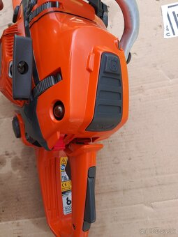 Husqvarna 550 xp motorova pila - 7