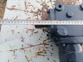 Uhlová prevodovka 1:1 - 7