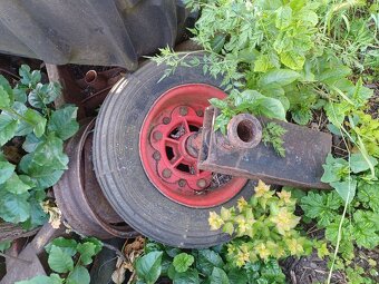 Kolesá koleso na traktor pneumatika zetor E512 - 7
