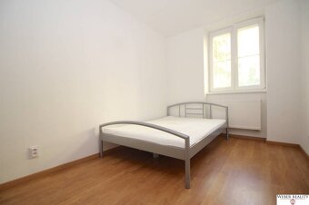 3-izb.kompl.zariadený byt pri OC NIVY, Karadžičova ul., tich - 7