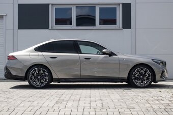 BMW Rad 5 520d mHEV xDrive A/T - AJ NA SPLÁTKY - 7