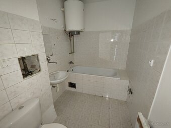 Predaj 1 iz.bytu 34m2,Lipt.Lúžna - 7