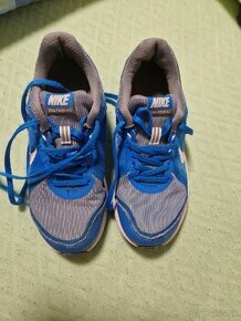 Adidas 35, Nike 36/37, 38, topanky 36 a 2x lodicky 37 - 7