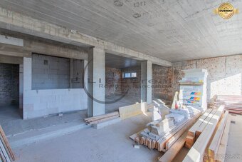 NA PREDAJ polyfunkčná budova v centre obce Veľké Leváre - 7