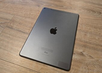 Apple iPad Air 3 64GB Cellular - 7