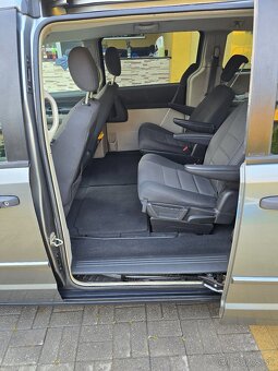 Chrysler grand voyager 7-miestne - 7