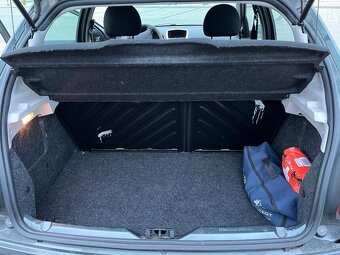 Peugeot 206+ rezervované - 7