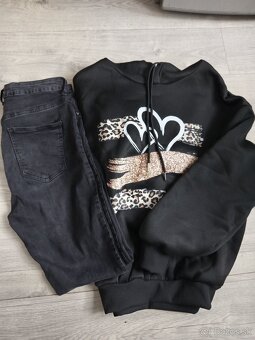 Mix dámskeho oblečenia - 7