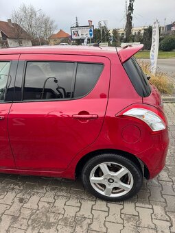 Predám Suzuki Swift 1.2 AC GLX 2012 - 7