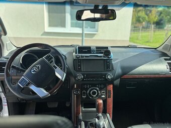 TOYOTA LAND CRUISER PRADO - 7