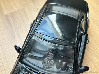 Mercedes-benz SL500 1:18 Welly - 7
