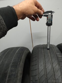Predám letné pneu Michelin 205/55 R 17 - 7
