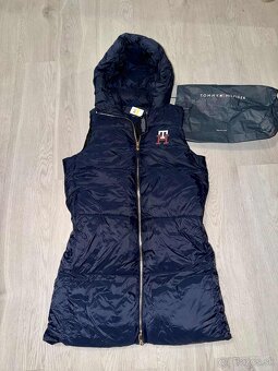 tommy hilfiger damska stylova oversized zimna vesta-bunda - 7
