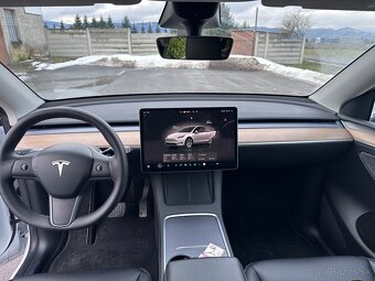 Tesla model Y LR - 7