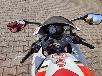 Suzuki GSXR 600 - 7