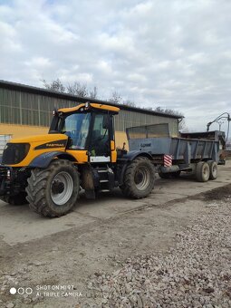 Predám traktor JCB - 7