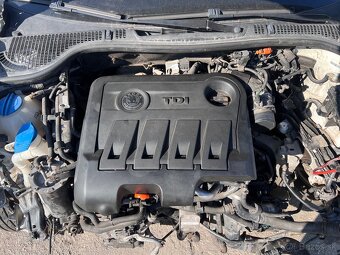 Predám náhradné diely na škoda octavia 2 2.0tdi 81kw CFH - 7