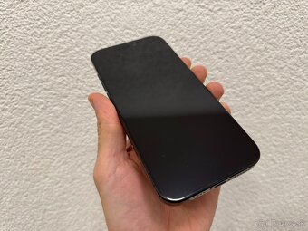 Apple iPhone 16 Pro Max 256GB čierny titán - 7