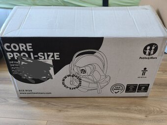 PETITE&MARS Autosedačka Core Pro i-Size Black Grey 40,87cm - 7