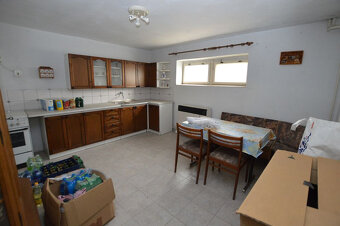 Na predaj veľký 6izb dvojdom, Čary, pozemok 15á, centrum obc - 7