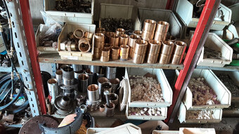 Ložiská 6222 - C 3  ZVL , 6213 - ZKL, puzdra klzné,Kardany - 7