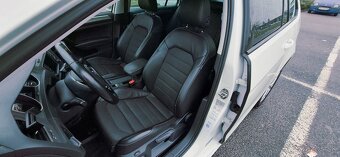 GOLF VARIANT 1.6 TDI 110K AUTOMAT -TOP STAV - 7