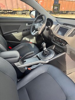 Kia Sportage 2.0 benzín - 7