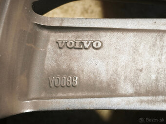 Volvo V40 CC - orig. 18" alu disky - 7