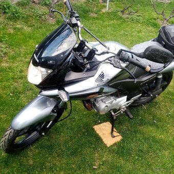 HONDA CBF 125- M - 7
