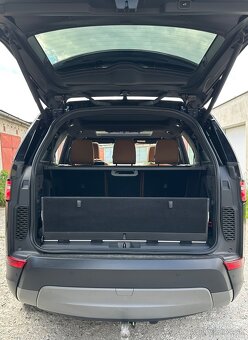 Land Rover Discovery 3.0 TD6 First Edition 4x4 8 A/T 7m - 7