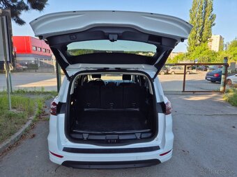 Predám Ford S-Max 2.0 TDCi EcoBlue 150 Titanium A/T (7-mies - 7