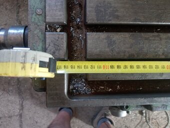 Univerzálna frézka TOS Kuřim - 7