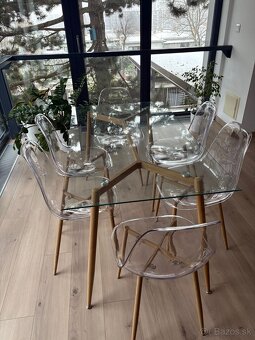 Jedálenský stôl - 7